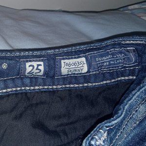2 separate pairs If missme jeans